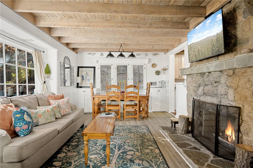 Lake Arrowhead, California, 92352, United States, 3 Bedrooms Bedrooms, ,2 BathroomsBathrooms,Residential,For Sale,1984793