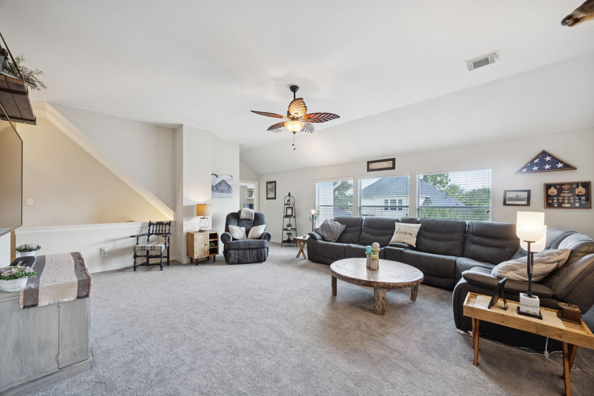 League City, Texas, 77573, United States, 5 Bedrooms Bedrooms, ,4 BathroomsBathrooms,Residential,For Sale,1868193