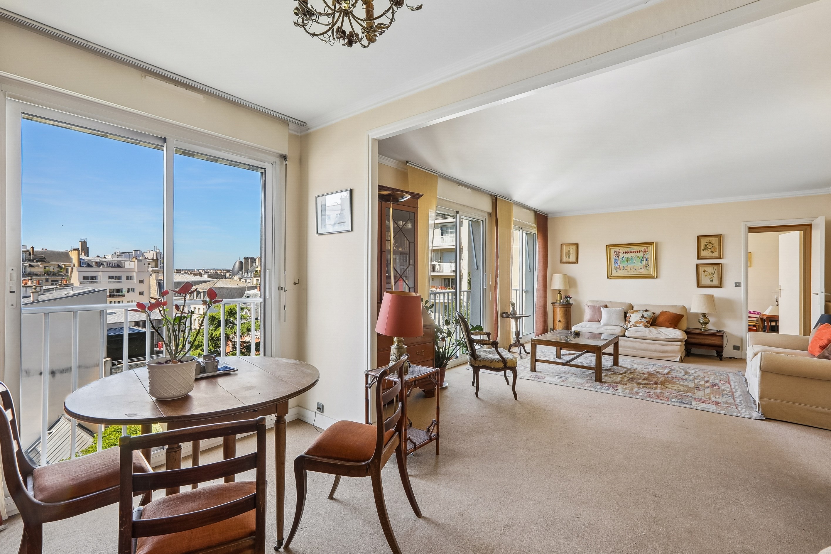  Apartment for Renovation with Terrace and Open Views - 物件實景