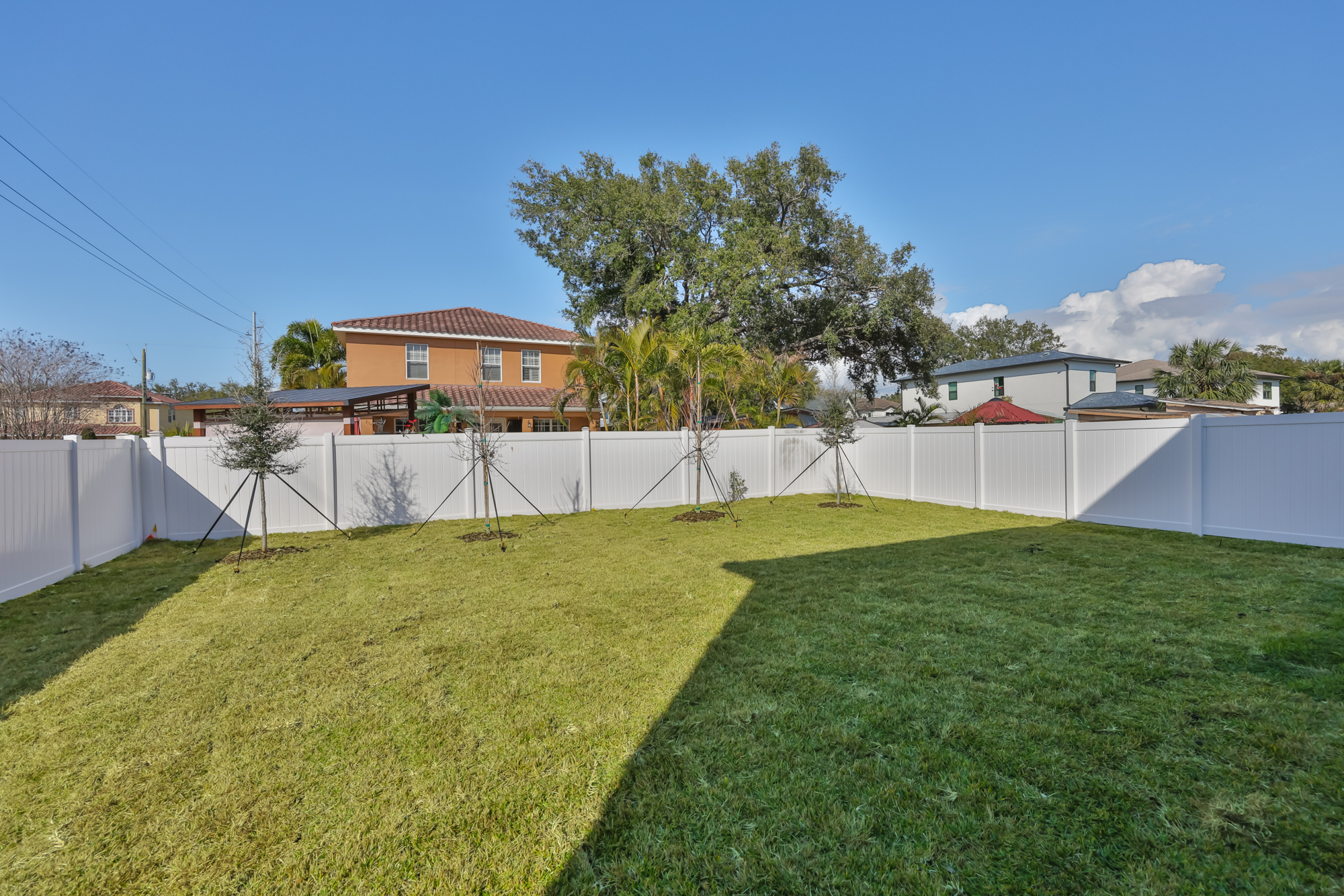 Tampa, Florida, 33611, United States, 5 Bedrooms Bedrooms, ,4 BathroomsBathrooms,Residential,For Sale,1992381