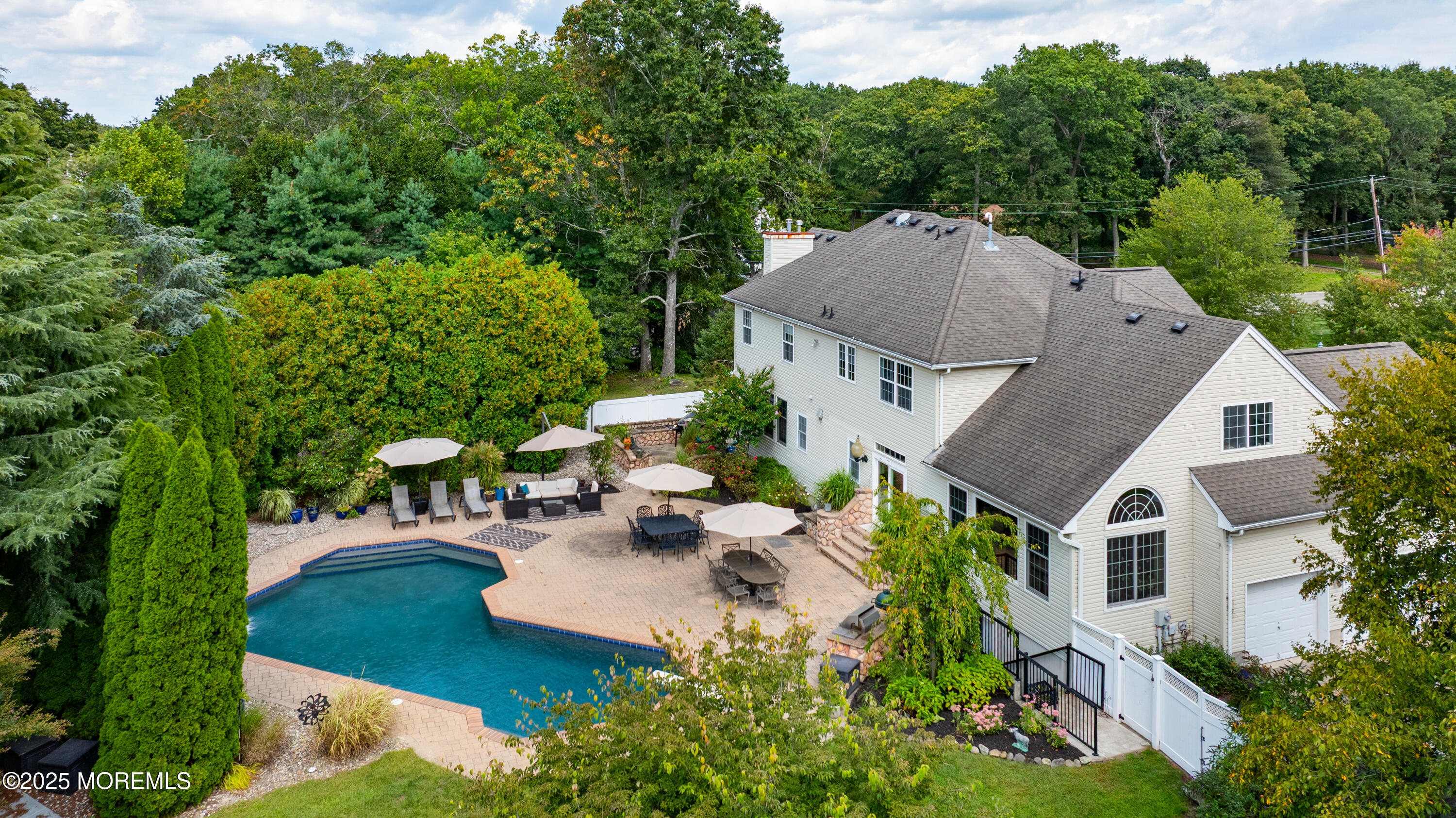 Jackson, New Jersey, 08527, United States, 7 Bedrooms Bedrooms, ,5 BathroomsBathrooms,Residential,For Sale,1998034