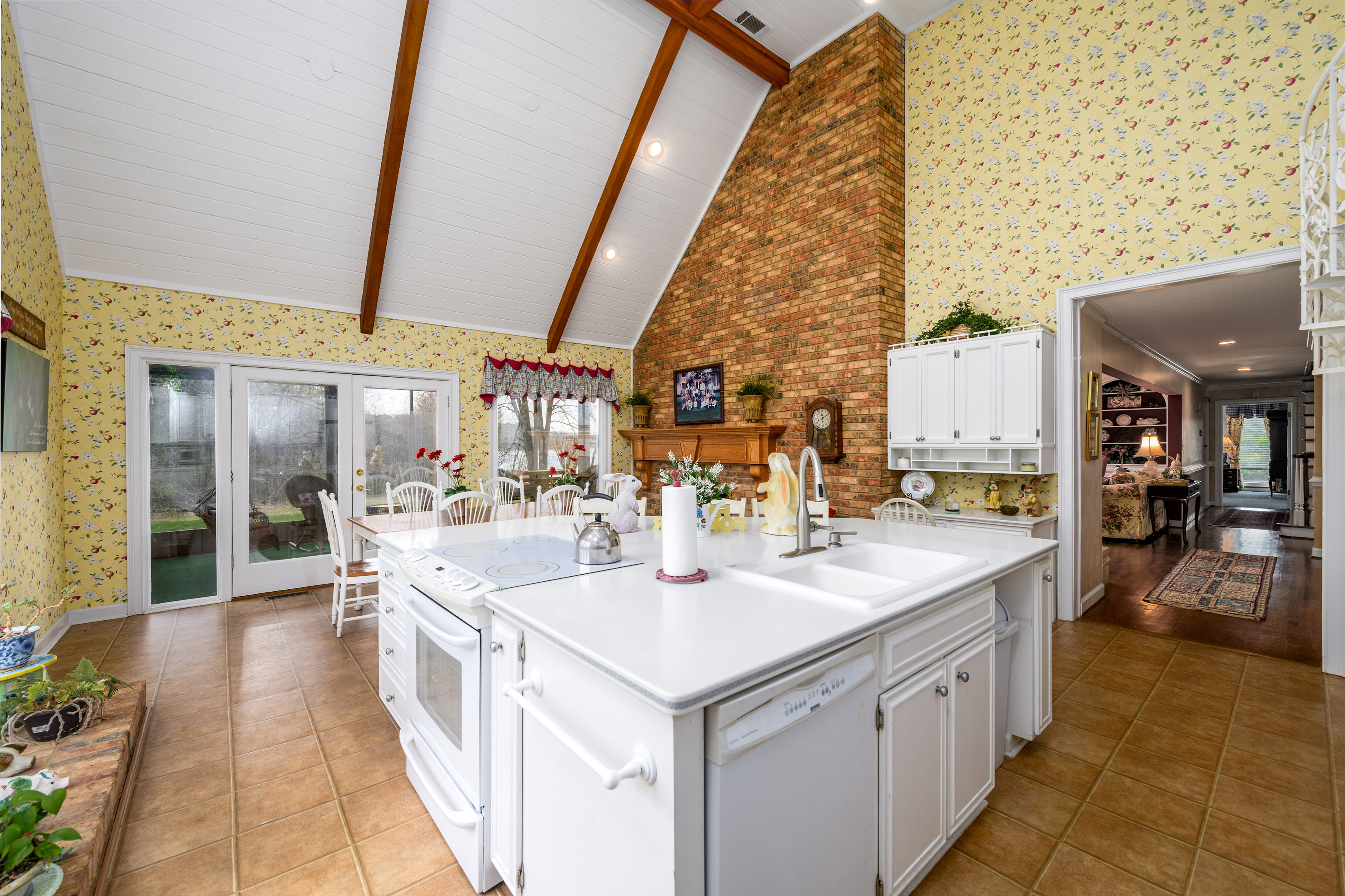  Lakefront Estate with Private Dock, Guest Home and Pool - 物件實景