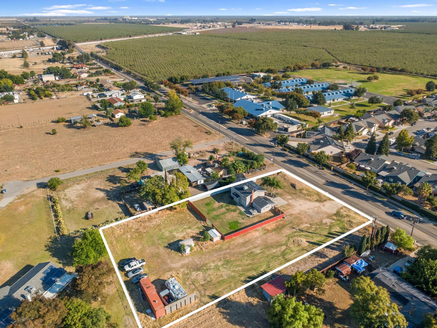 Madera, California, 93637, United States, 4 Bedrooms Bedrooms, ,3 BathroomsBathrooms,Residential,For Sale,1981188