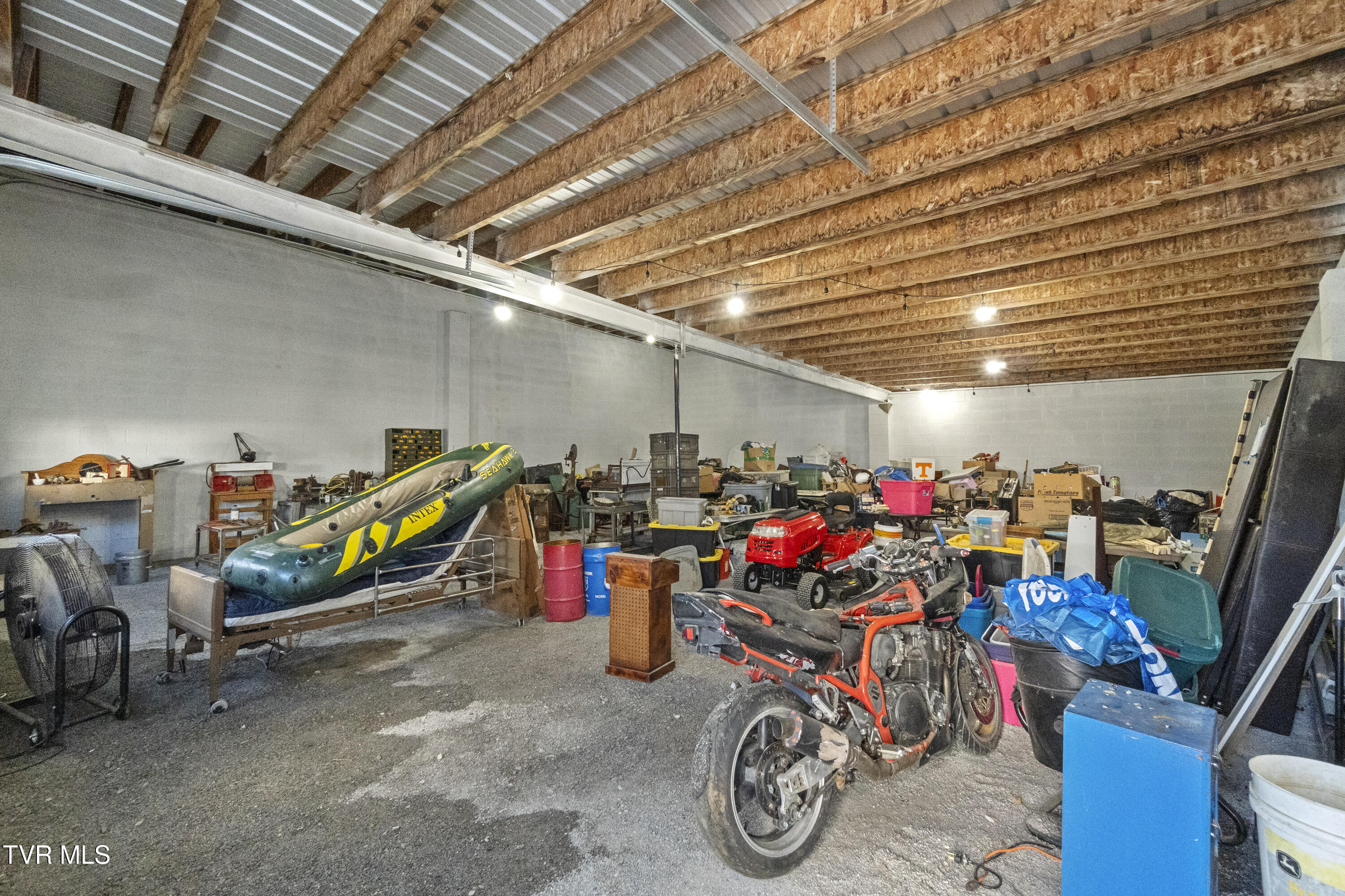 Greeneville, Tennessee, 37743, United States, 3 Bedrooms Bedrooms, ,2 BathroomsBathrooms,Residential,For Sale,1982221