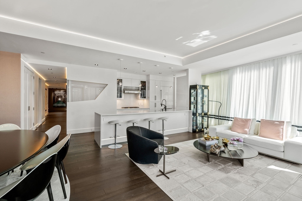 Boston, Massachusetts, 02210, United States, 3 Bedrooms Bedrooms, ,4 BathroomsBathrooms,Residential,For Sale,1885847