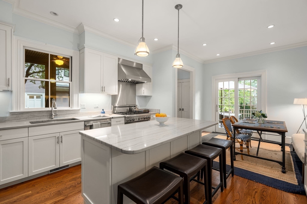 Cambridge, Massachusetts, 02140, United States, 4 Bedrooms Bedrooms, ,4 BathroomsBathrooms,Residential,For Sale,1947050