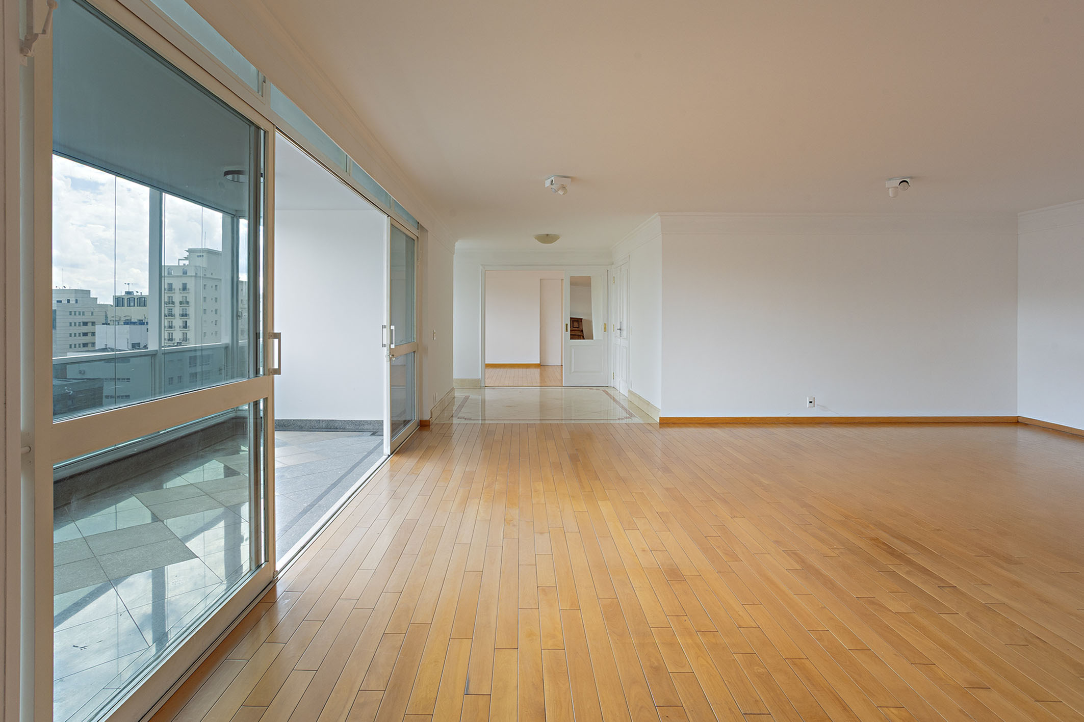  Apartment with views of Clube Paulistano in brutalist building - 物件實景