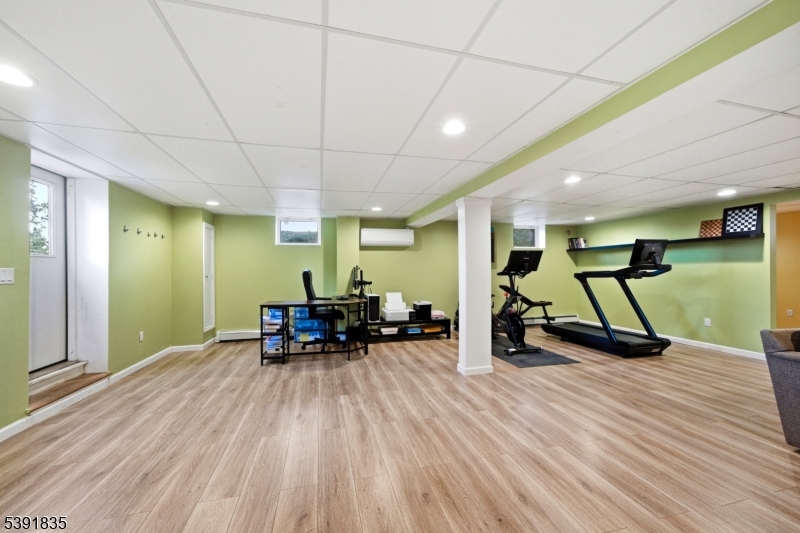 Lincoln Park Boro, New Jersey, 07035, United States, 4 Bedrooms Bedrooms, ,3 BathroomsBathrooms,Residential,For Sale,1991719