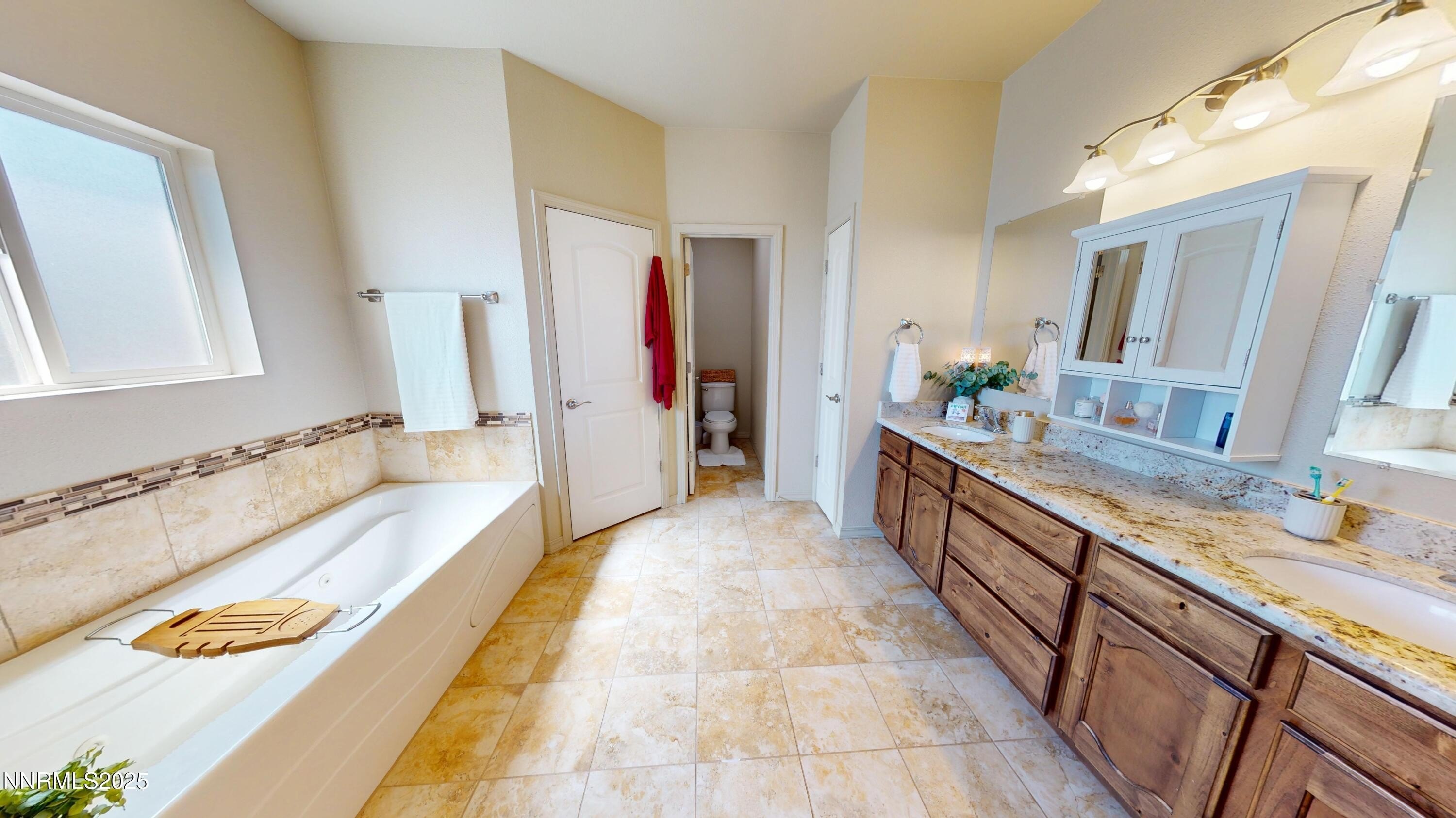 Winnemucca, Nevada, 89445, United States, 4 Bedrooms Bedrooms, ,2 BathroomsBathrooms,Residential,For Sale,1982205