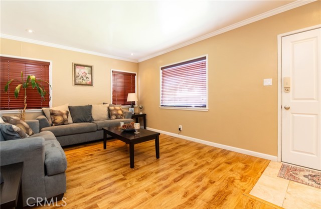 Hawthorne, California, 90250, United States, 3 Bedrooms Bedrooms, ,2 BathroomsBathrooms,Residential,For Sale,1984532