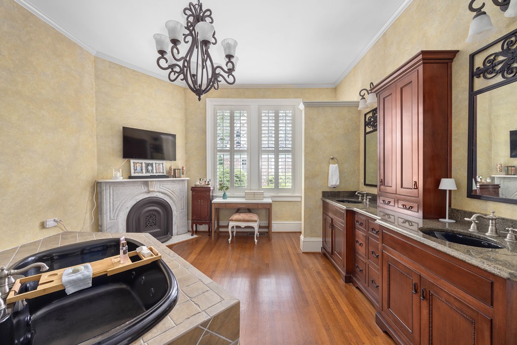 Columbus, Georgia, 31906, United States, 5 Bedrooms Bedrooms, ,4 BathroomsBathrooms,Residential,For Sale,1906987
