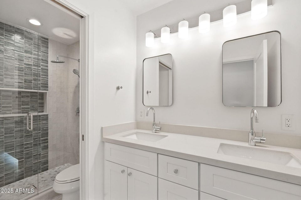 Phoenix, Arizona, 85008, United States, 4 Bedrooms Bedrooms, ,2 BathroomsBathrooms,Residential,For Sale,1974432