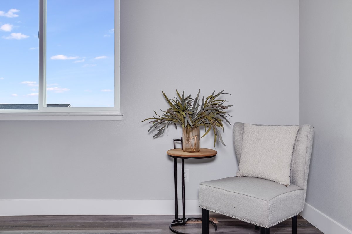 Cheyenne, Wyoming, 82009, United States, 5 Bedrooms Bedrooms, ,3 BathroomsBathrooms,Residential,For Sale,2012088