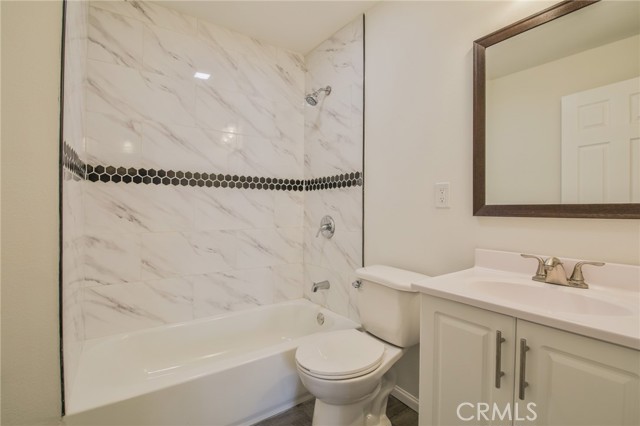 Los Angeles, California, 90003, United States, 3 Bedrooms Bedrooms, ,Residential,For Sale,1928715