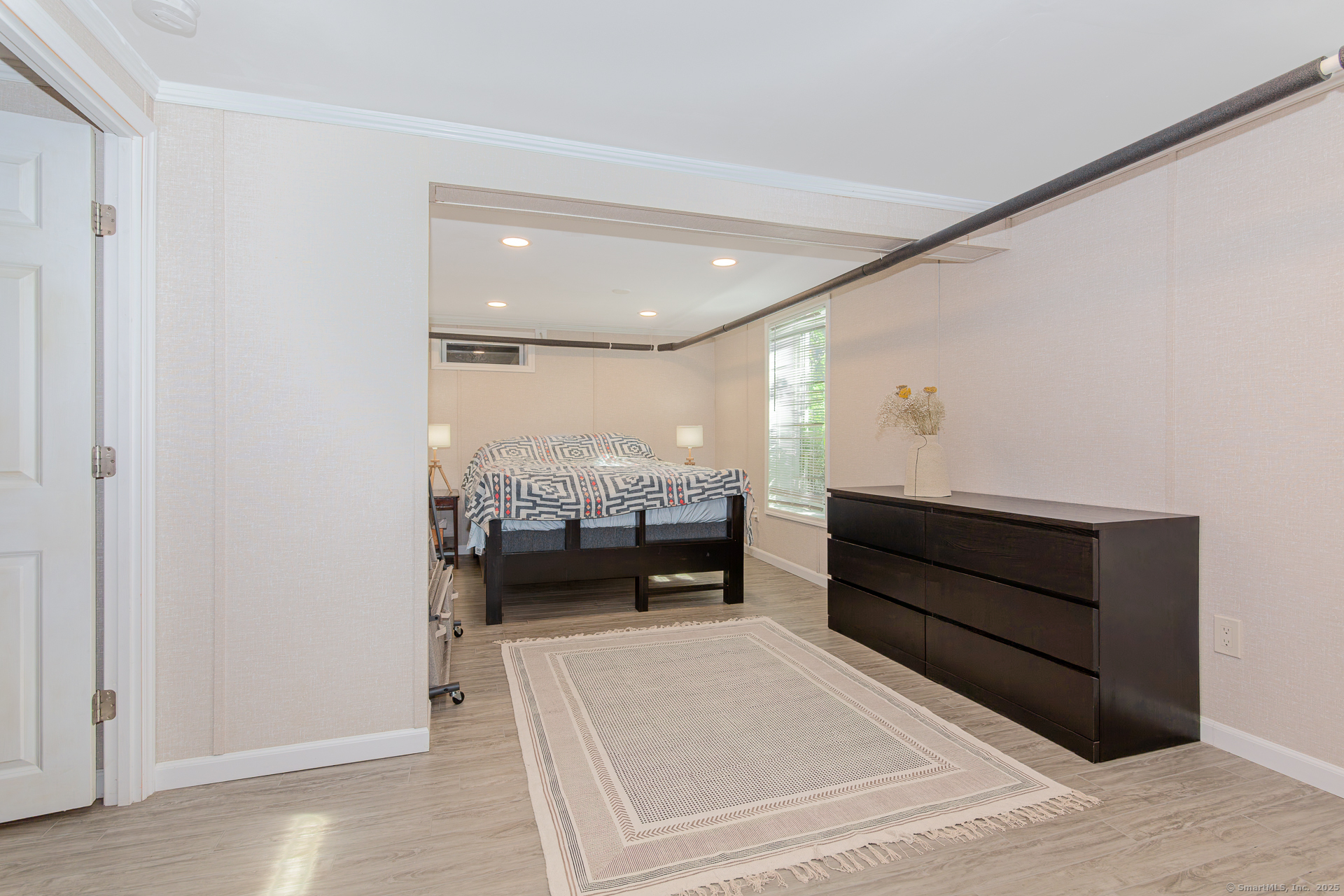 New London, Connecticut, 06320, United States, 2 Bedrooms Bedrooms, ,2 BathroomsBathrooms,Residential,For Sale,1895689