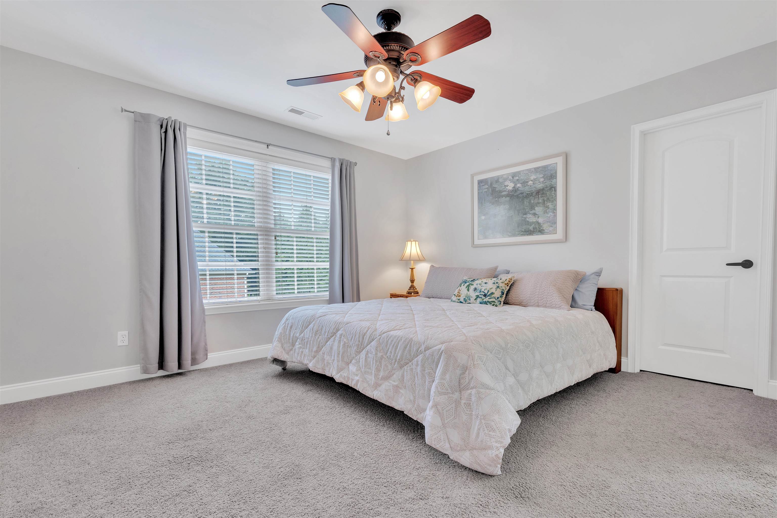 spartanburg, South Carolina, 29301, United States, 5 Bedrooms Bedrooms, ,4 BathroomsBathrooms,Residential,For Sale,1913401