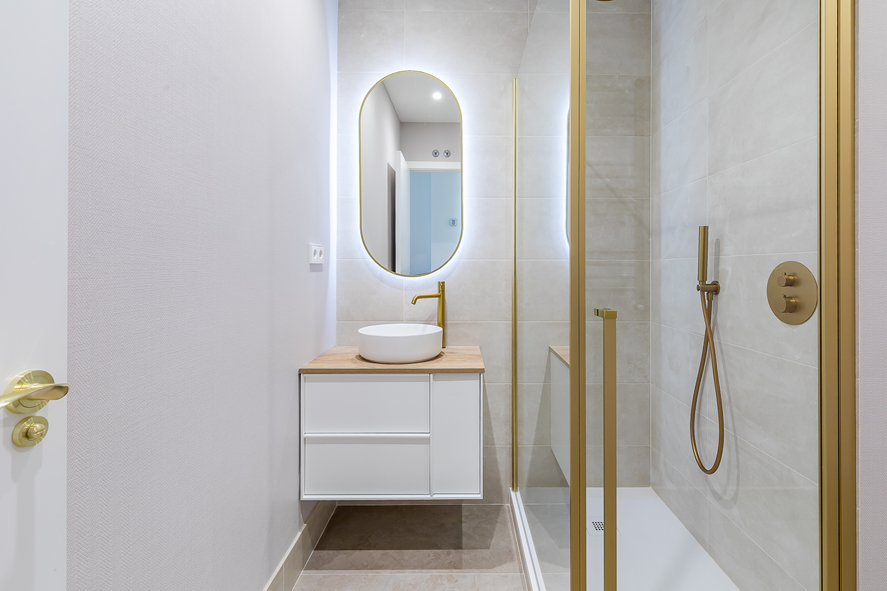  Spaciousness, light, and personality in Malasaña - 物件實景