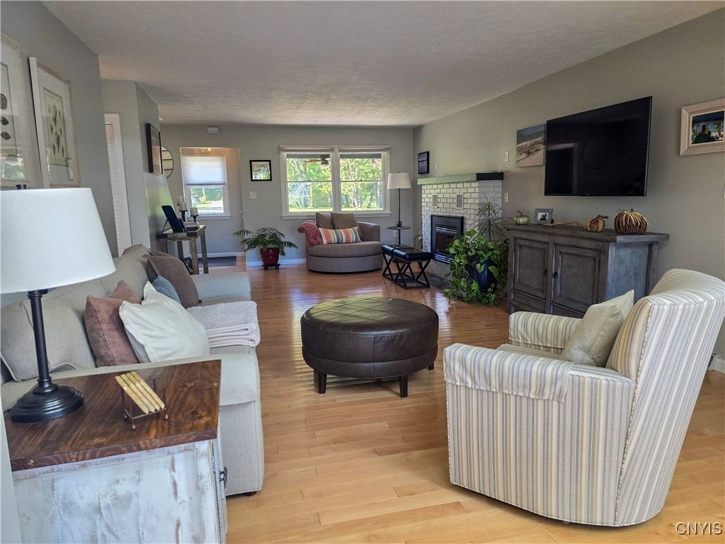 Sylvan Beach, New York, 13157, United States, 4 Bedrooms Bedrooms, ,2 BathroomsBathrooms,Residential,For Sale,1962557