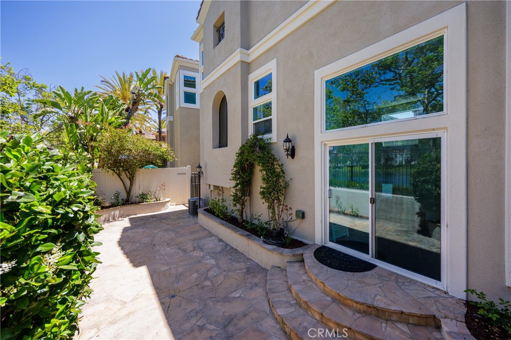 Rancho Santa Margarita, California, 92688, United States, 4 Bedrooms Bedrooms, ,3 BathroomsBathrooms,Residential,For Sale,1906045