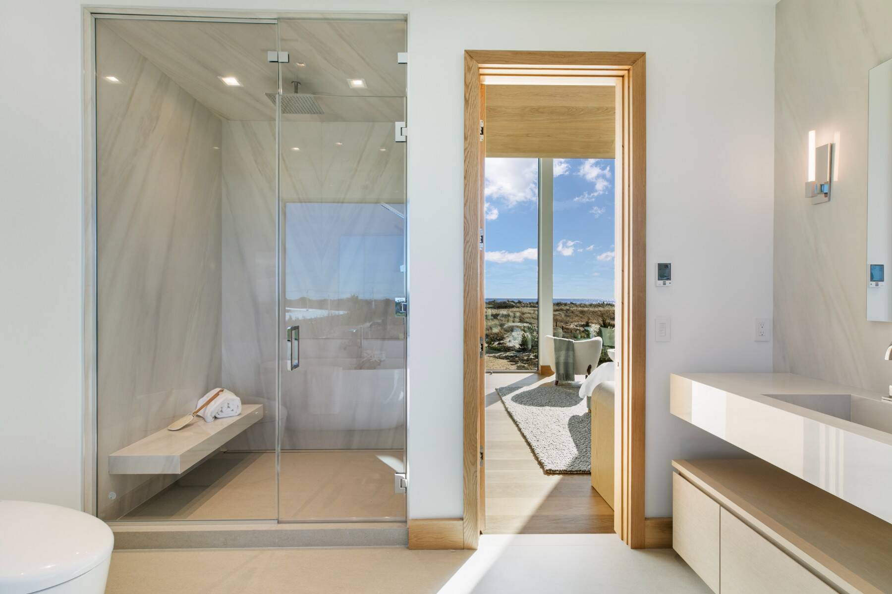  BRAND NEW MODERN OCEANFRONT w/ POOL on 2.6 ACRES IN AMAGANSETT - 物件實景
