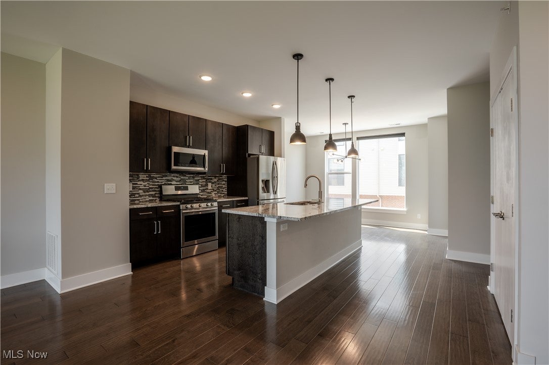 Cleveland, Ohio, 44102, United States, 3 Bedrooms Bedrooms, ,3 BathroomsBathrooms,Residential,For Sale,1923421