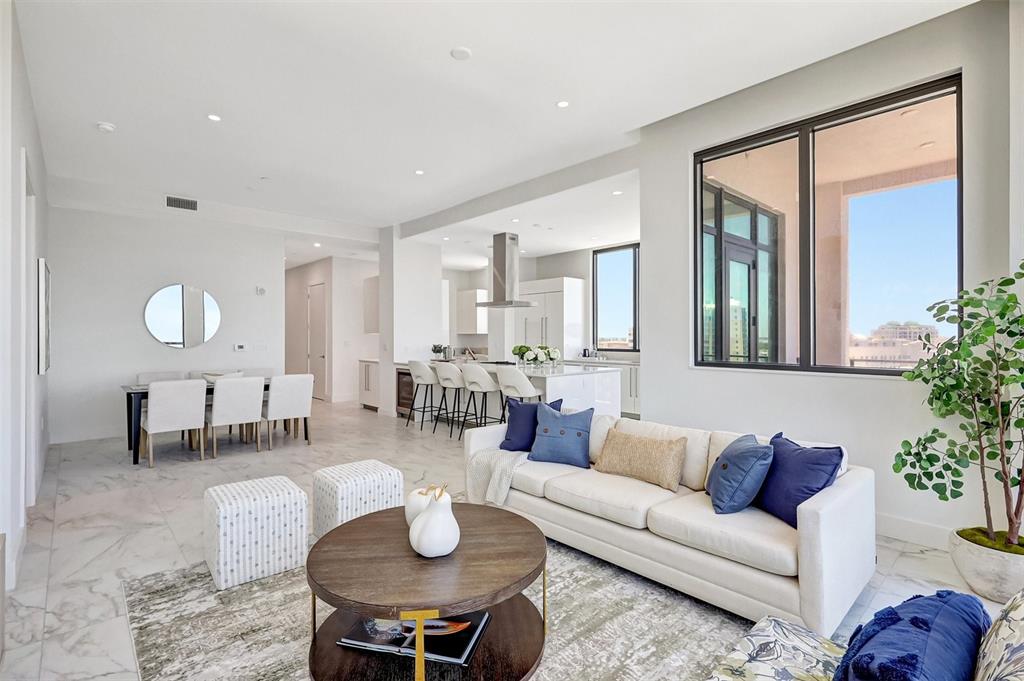 Sarasota, Florida, 34236, United States, 3 Bedrooms Bedrooms, ,4 BathroomsBathrooms,Residential,For Sale,1828539