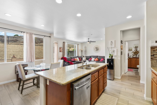 Beaumont, California, 92223, United States, 4 Bedrooms Bedrooms, ,3 BathroomsBathrooms,Residential,For Sale,1923430