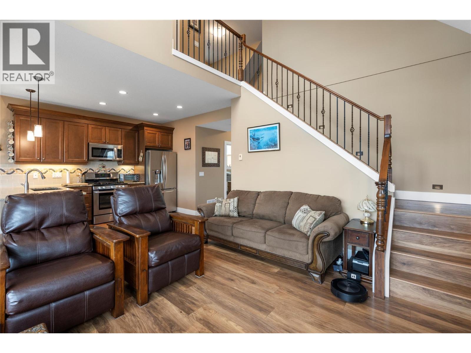 KELOWNA, British Columbia, V1Z 3R8, CA, 2 Bedrooms Bedrooms, ,2 BathroomsBathrooms,Residential,For Sale,1950857