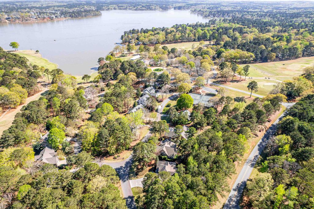 Eatonton, Georgia, 31024, United States, 3 Bedrooms Bedrooms, ,4 BathroomsBathrooms,Residential,For Sale,1885439