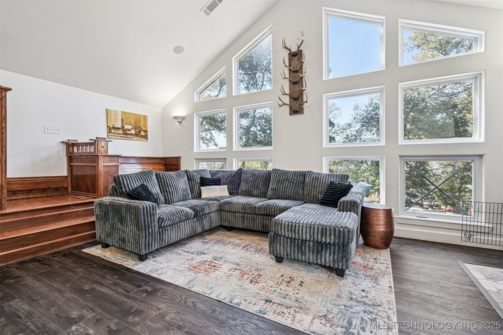 Stigler, Oklahoma, 74462, United States, 5 Bedrooms Bedrooms, ,3 BathroomsBathrooms,Residential,For Sale,2001664