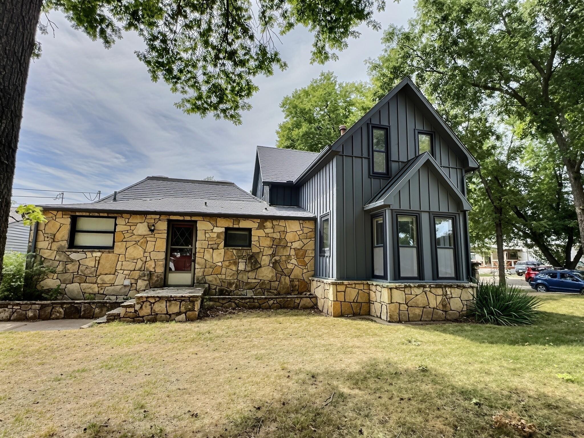 15th Ave, Winfield, KS 67156 #1