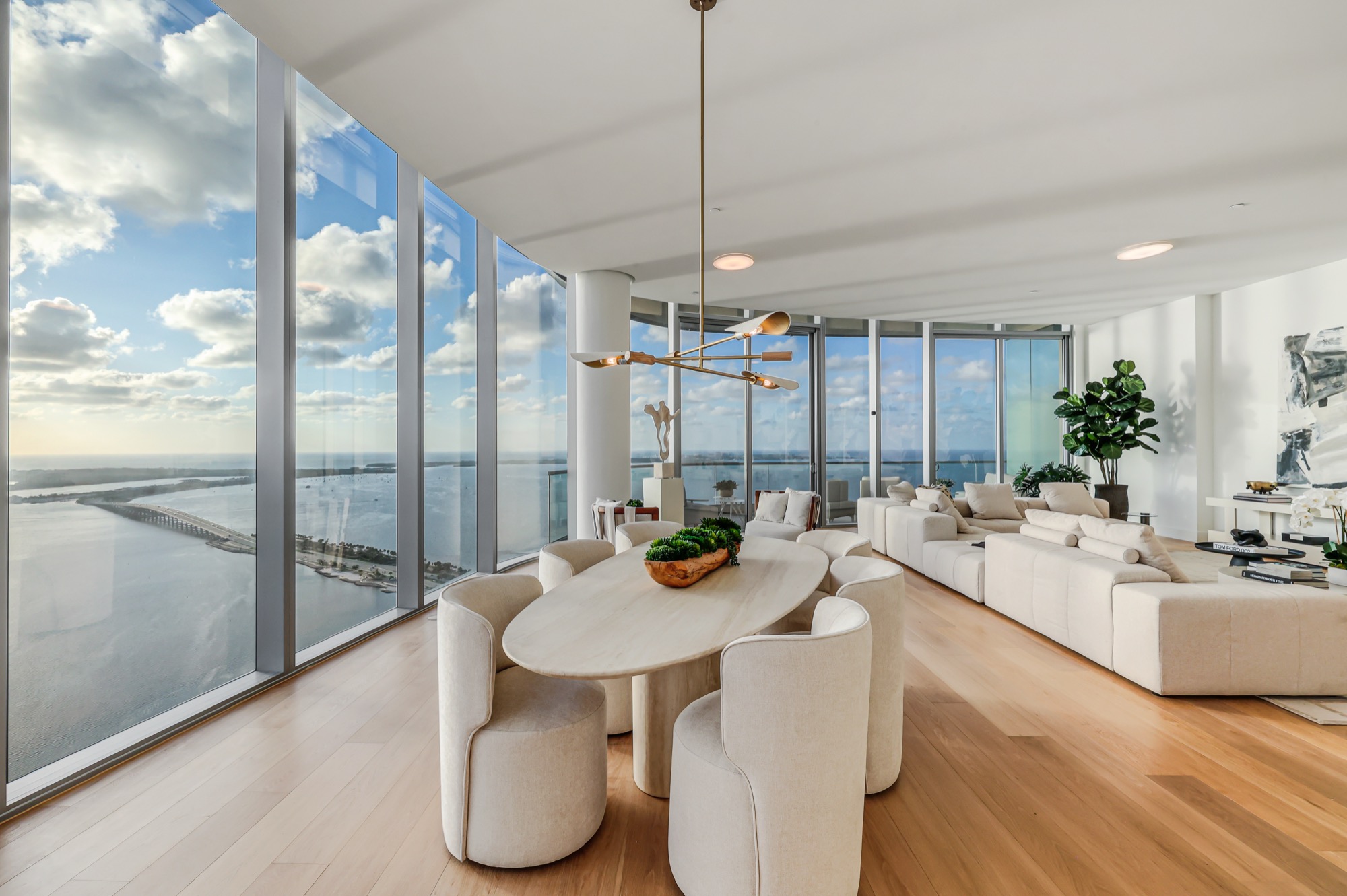  175 SE 25 Road, Miami, FL, 33129 - 物件實景