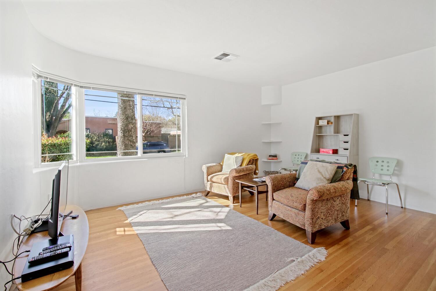 Sacramento, California, 95816, United States, ,Residential,For Sale,1862209