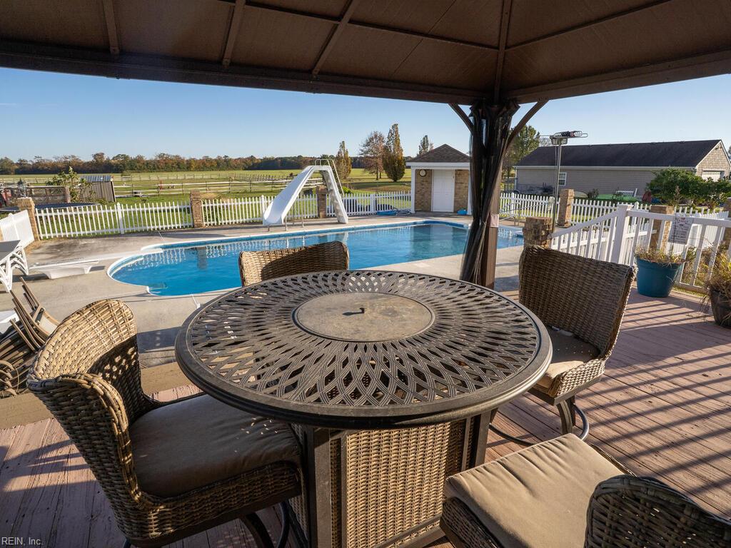 Virginia Beach Va, Virginia, 23457, United States, 4 Bedrooms Bedrooms, ,3 BathroomsBathrooms,Residential,For Sale,1989088