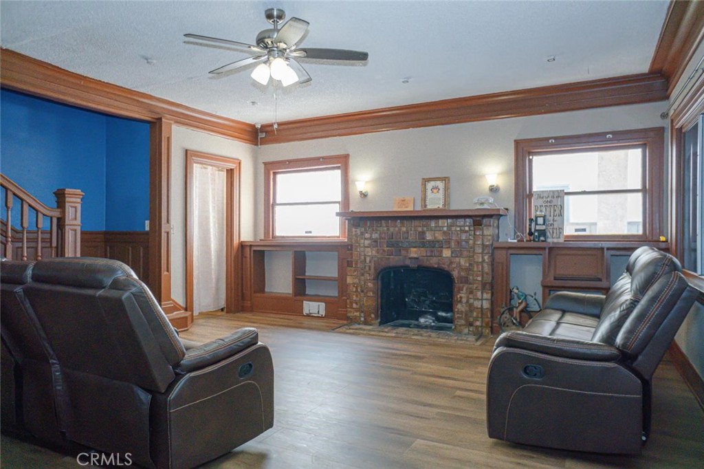 Los Angeles, California, 90061, United States, ,Residential,For Sale,1855356