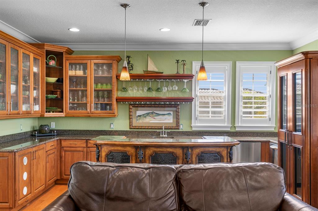 Tampa, Florida, 33616, United States, 4 Bedrooms Bedrooms, ,7 BathroomsBathrooms,Residential,For Sale,1993403