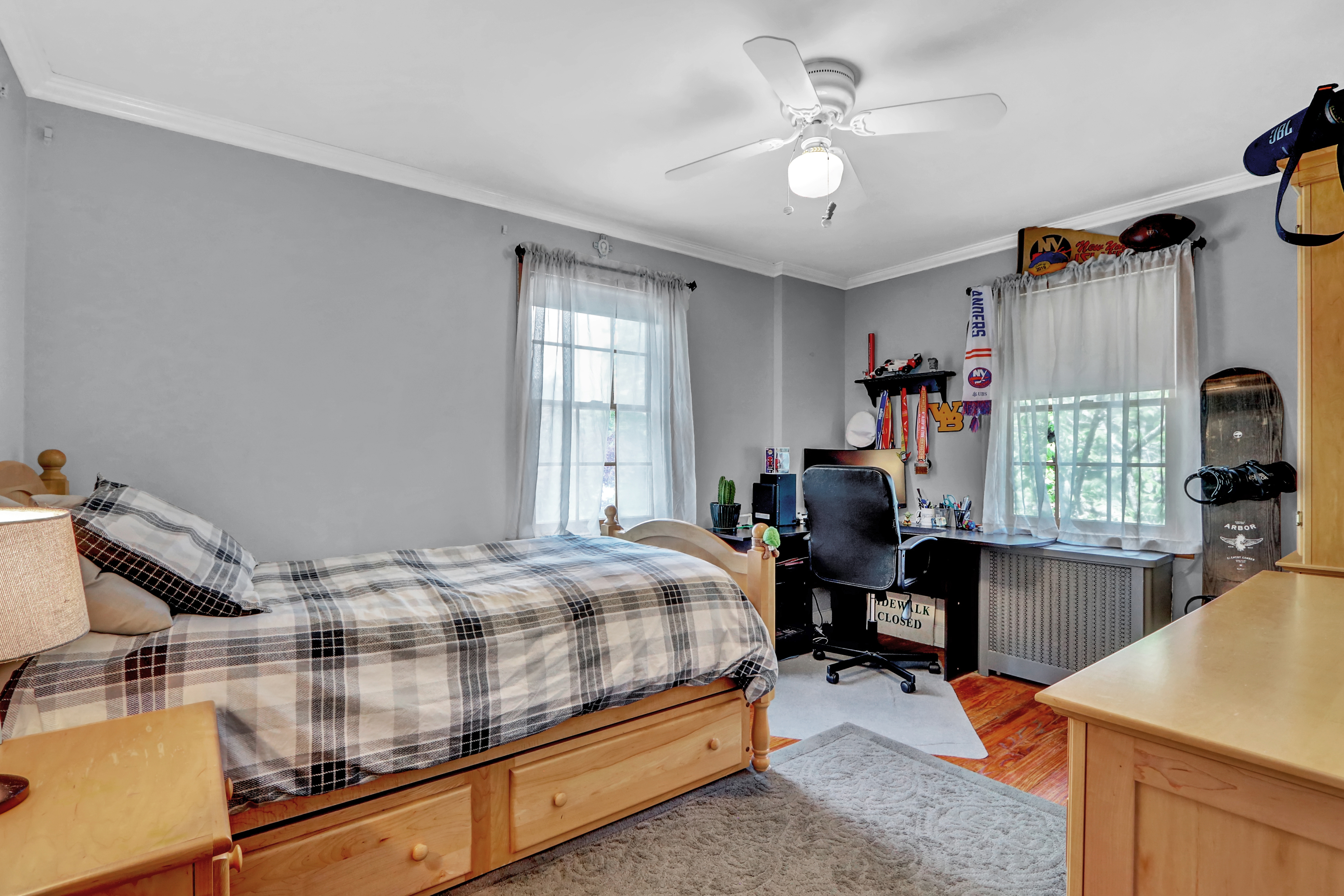 Babylon, New York, 11702, United States, 3 Bedrooms Bedrooms, ,2 BathroomsBathrooms,Residential,For Sale,1861866