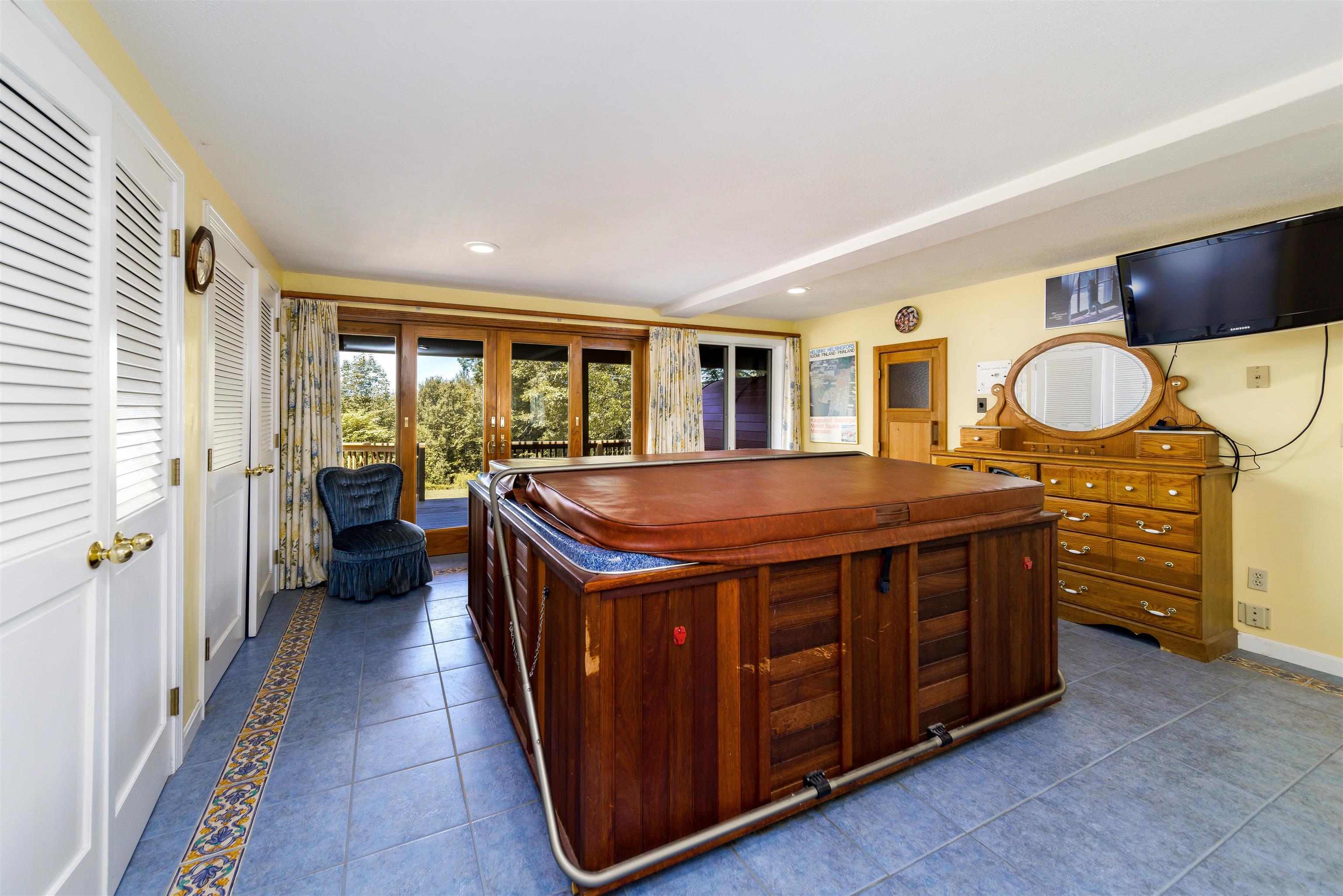 Newport, New Hampshire, 03773, United States, 4 Bedrooms Bedrooms, ,2 BathroomsBathrooms,Residential,For Sale,1891399