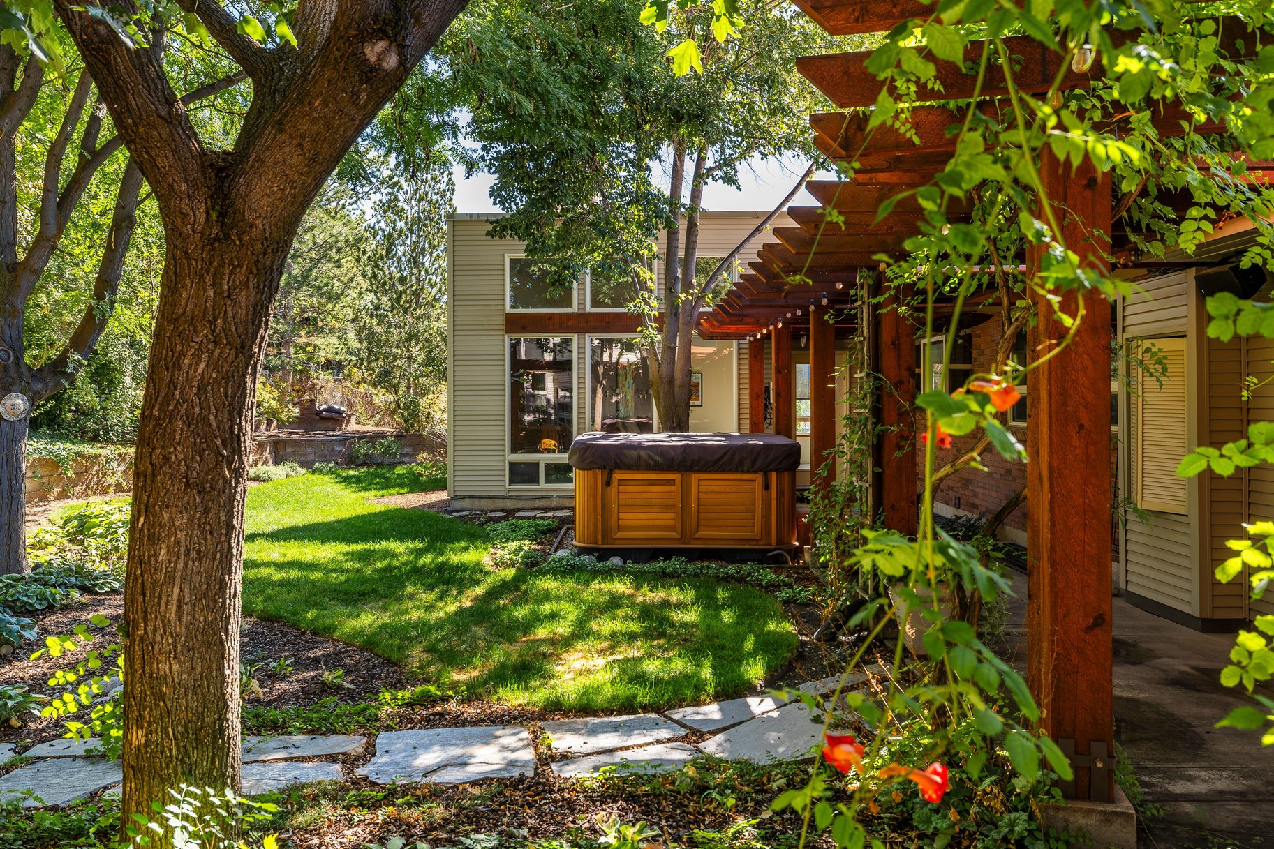  An Elegance Mid-Century Modern Home High in the Avenues - 物件實景