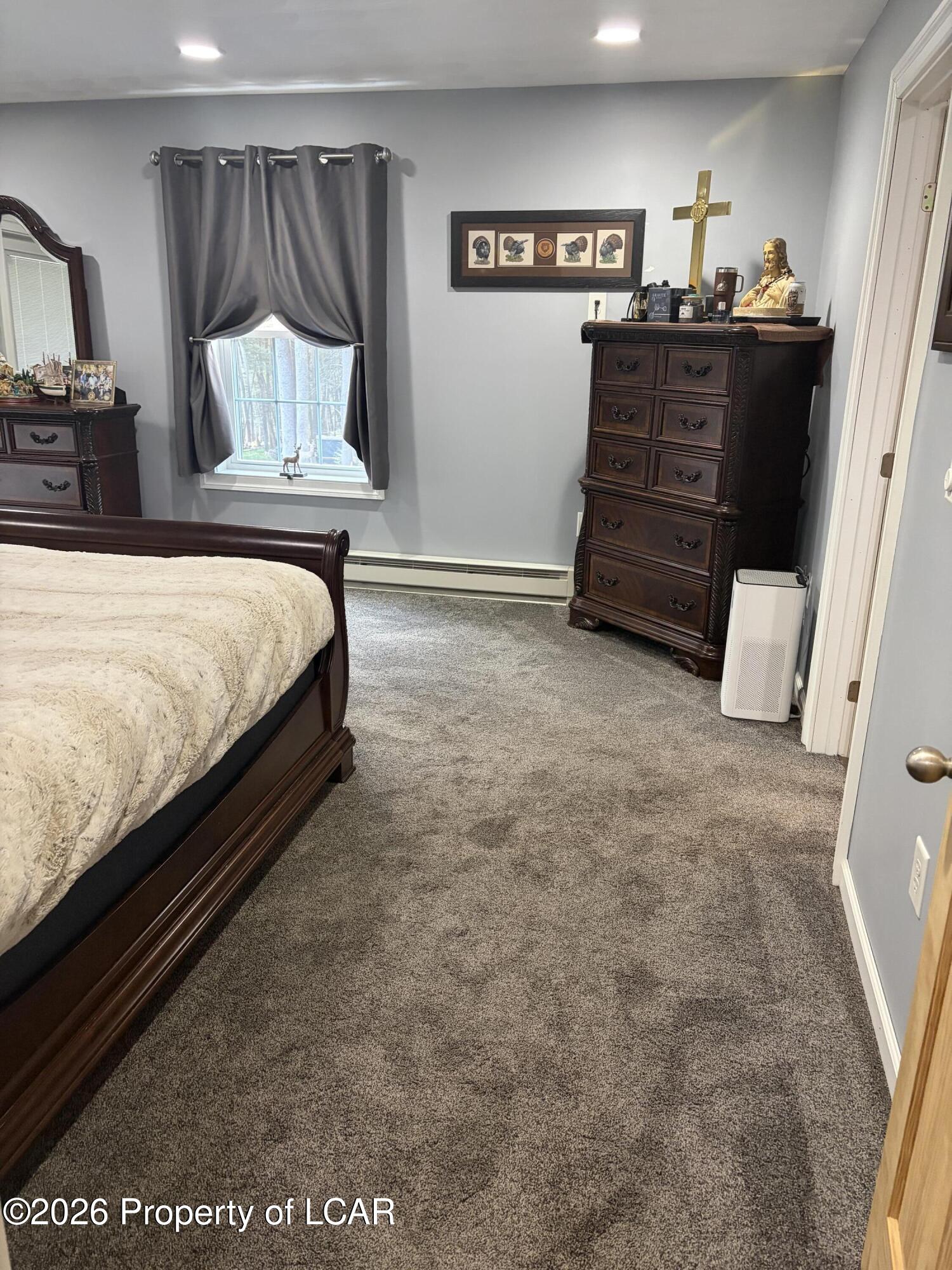 Hunlock Creek, Pennsylvania, 18621, United States, 3 Bedrooms Bedrooms, ,2 BathroomsBathrooms,Residential,For Sale,2044262