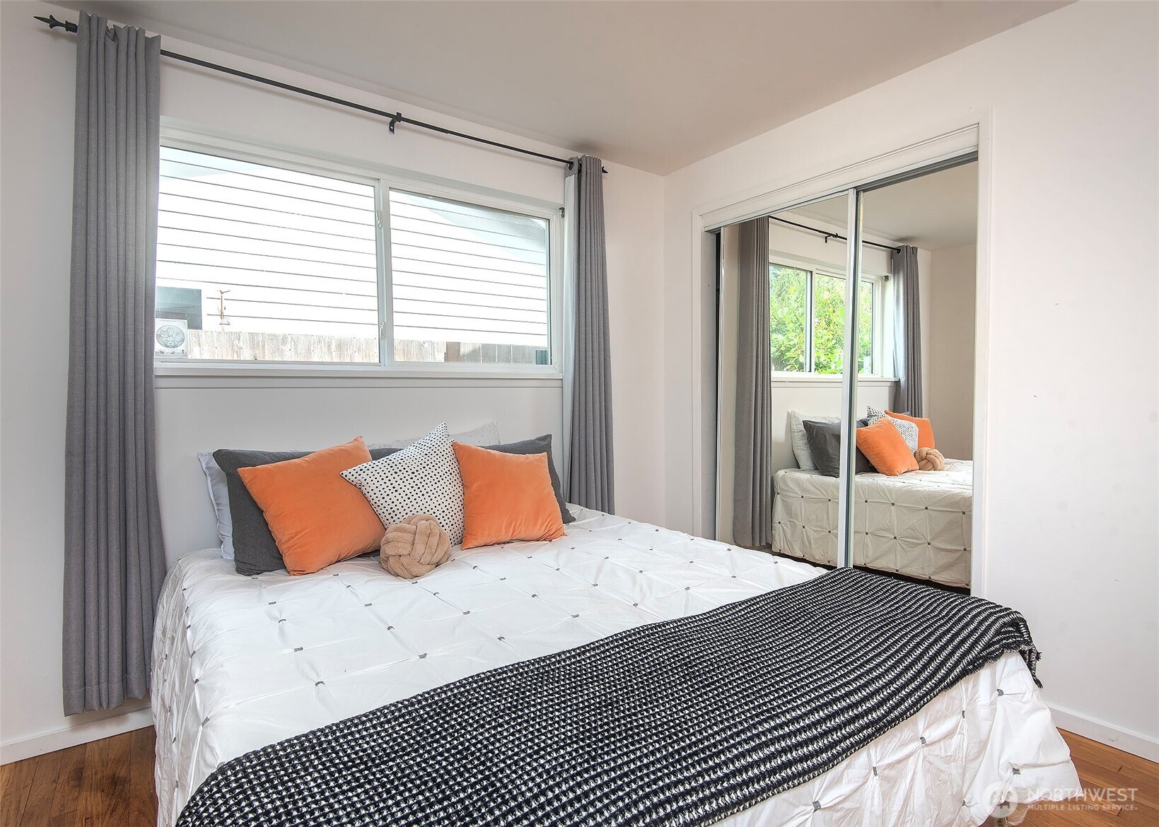 Shoreline, Washington, 98155, United States, 3 Bedrooms Bedrooms, ,1 BathroomBathrooms,Residential,For Sale,1961575