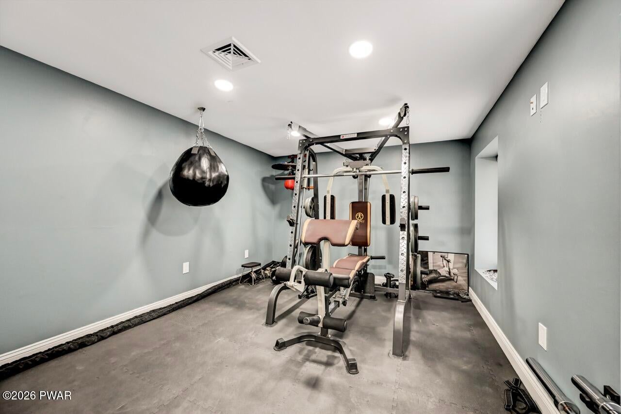 Milford, Pennsylvania, 18337, United States, 3 Bedrooms Bedrooms, ,3 BathroomsBathrooms,Residential,For Sale,2011309