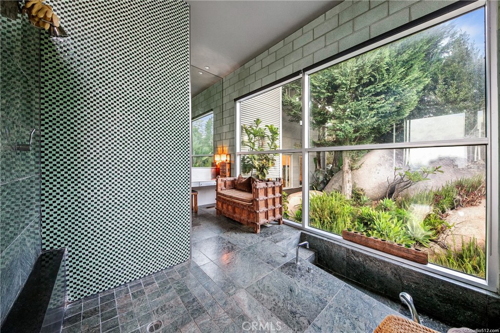 Escondido, California, 92025, United States, 4 Bedrooms Bedrooms, ,3 BathroomsBathrooms,Residential,For Sale,1994809