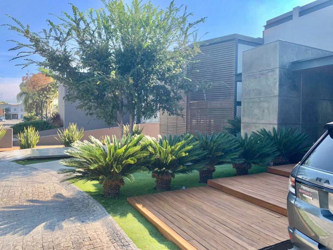 Cerrada de los Lagos, Celaya, Guanajuato, 38080, Mexico, 4 Bedrooms Bedrooms, ,6 BathroomsBathrooms,Residential,For Sale,Cerrada de los Lagos,1444096