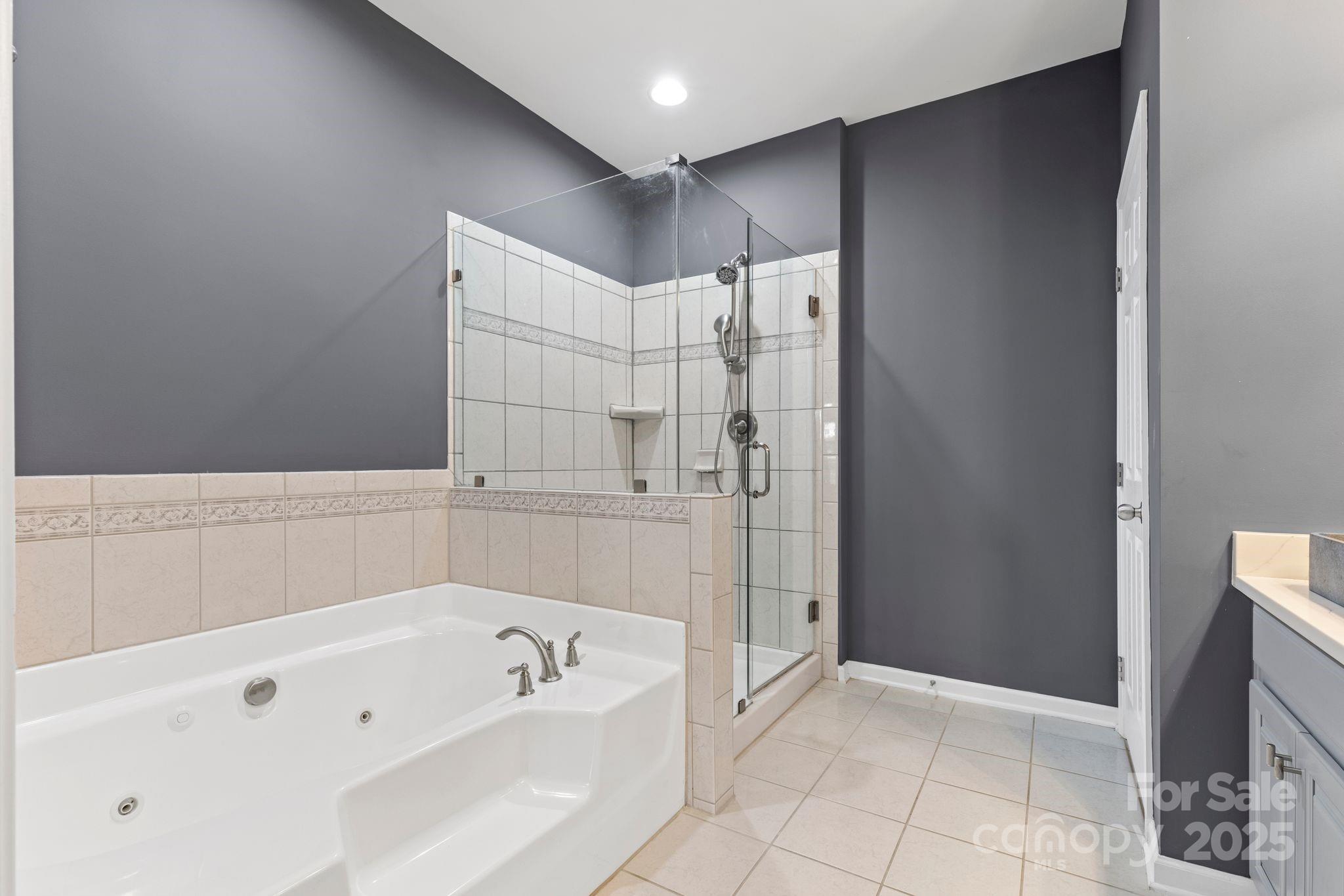 Concord, North Carolina, 28027, United States, 3 Bedrooms Bedrooms, ,3 BathroomsBathrooms,Residential,For Sale,1949246