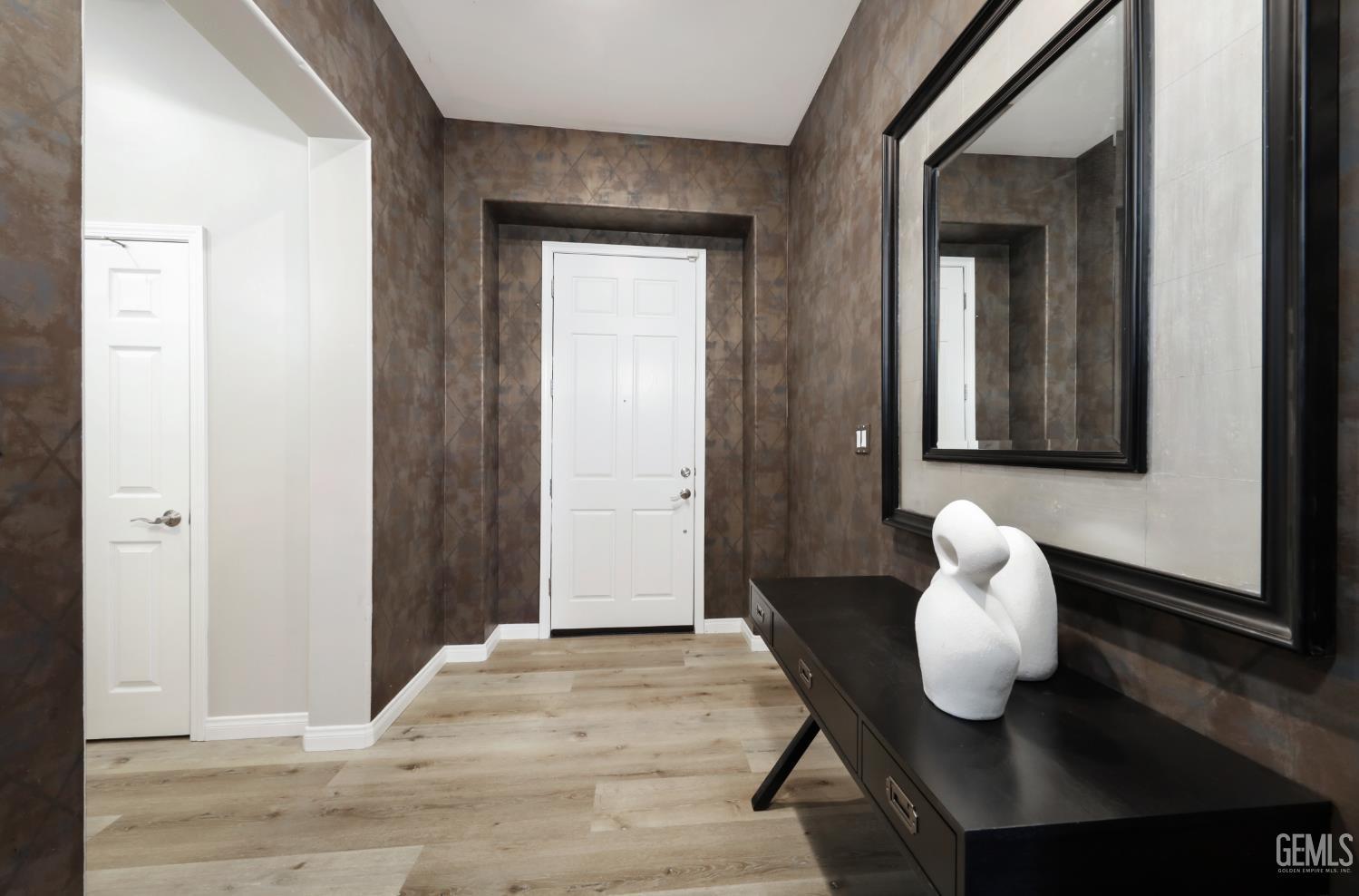 Bakersfield, California, 93312, United States, 3 Bedrooms Bedrooms, ,2 BathroomsBathrooms,Residential,For Sale,1987414