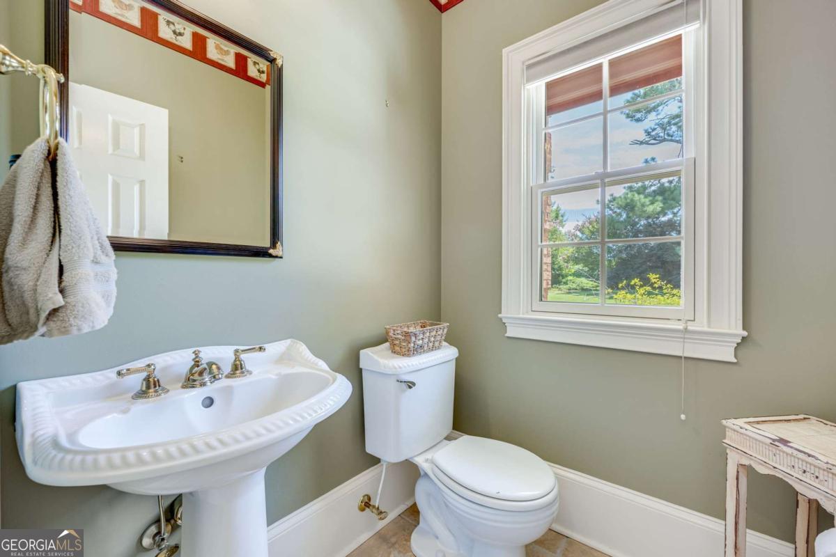 Bethlehem, Georgia, 30620, United States, 5 Bedrooms Bedrooms, ,6 BathroomsBathrooms,Residential,For Sale,1895379
