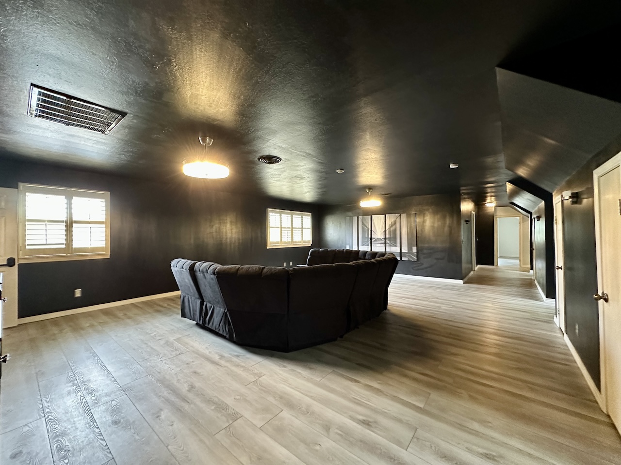 Union City, Tennessee, 38261, United States, 6 Bedrooms Bedrooms, ,5 BathroomsBathrooms,Residential,For Sale,1924324