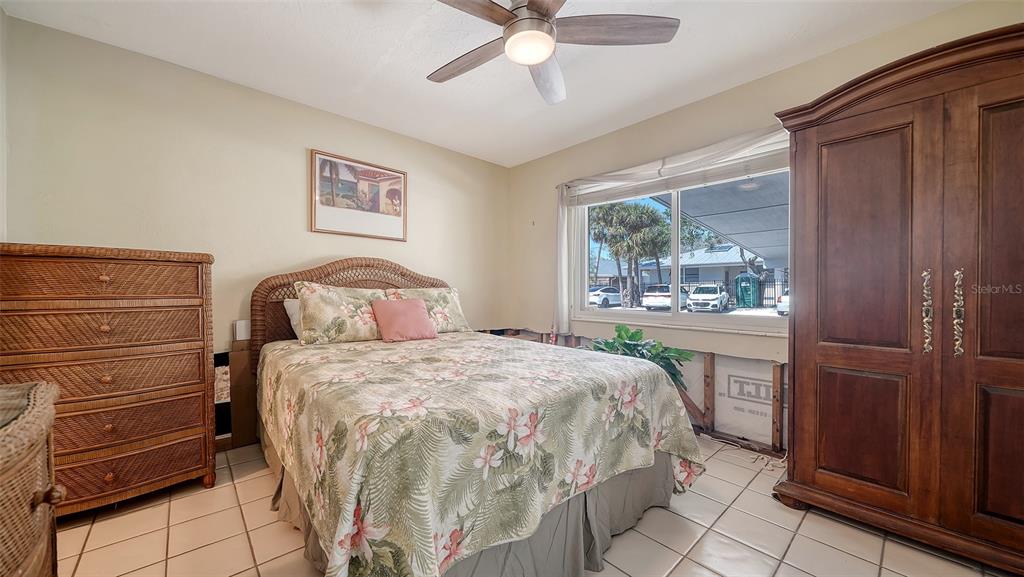 Sarasota, Florida, 34242, United States, 4 Bedrooms Bedrooms, ,3 BathroomsBathrooms,Residential,For Sale,1885427