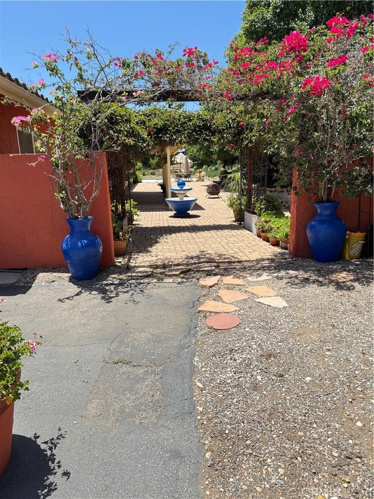 Escondido, California, 92026, United States, 4 Bedrooms Bedrooms, ,3 BathroomsBathrooms,Residential,For Sale,1977557